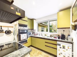 Kitchen- click for photo gallery